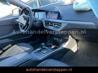 BMW 1-serie d Advantage Aut7G Live Cockpit LED Navi picture 11