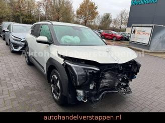 damaged passenger cars Kia EV3 150 kW Earth Navigation 2025 2025/5