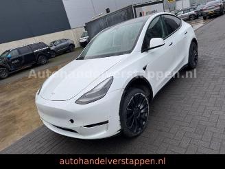 krockskadad bil auto Tesla Model 3 Model Y Performance Dual AWD 393KW 2024/4