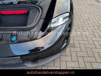 Porsche Taycan 350KW Panorama-Glasdach Leder 20zoll picture 15