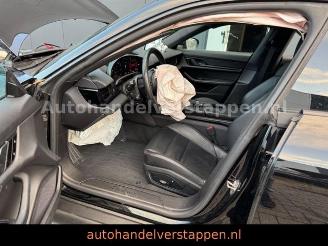 Porsche Taycan 350KW Panorama-Glasdach Leder 20zoll picture 23