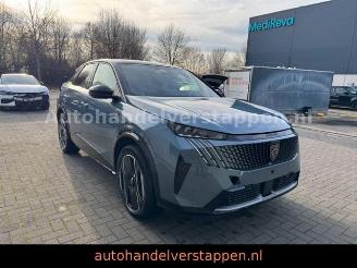 krockskadad bil auto Peugeot 3008 Elek 210 GT Pano Leder LED AHK 2024/11