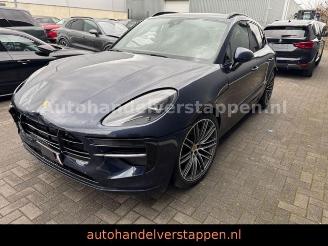 krockskadad bil auto Porsche Macan PDK 180KW Pano PASM LUFTVED BOSE 2020/4