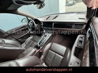 Porsche Macan PDK 180KW Pano PASM LUFTVED BOSE picture 30