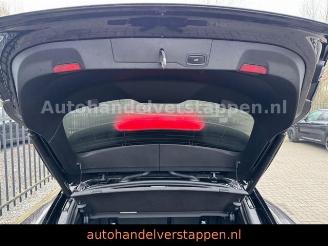 Porsche Taycan Sport Turismo Matrix Sport-Chrono-Paket picture 18