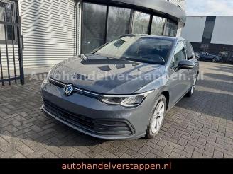 skadebil bedrijf Volkswagen Golf VIII 2.0 SCR TDi Life Business Premium DSG 2024/8