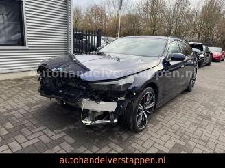 Damaged car BMW i5 Touring 40 eDrive M Sport Pro Paket 2025/2
