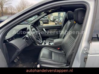 Land Rover Discovery Sport P300e Dynamic SE AWD picture 17
