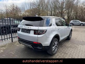 Land Rover Discovery Sport P300e Dynamic SE AWD picture 5