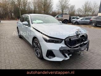 krockskadad bil auto BMW 5-serie d M Sport Pro Paket  145KW M Brooklyn Grau 2024/11
