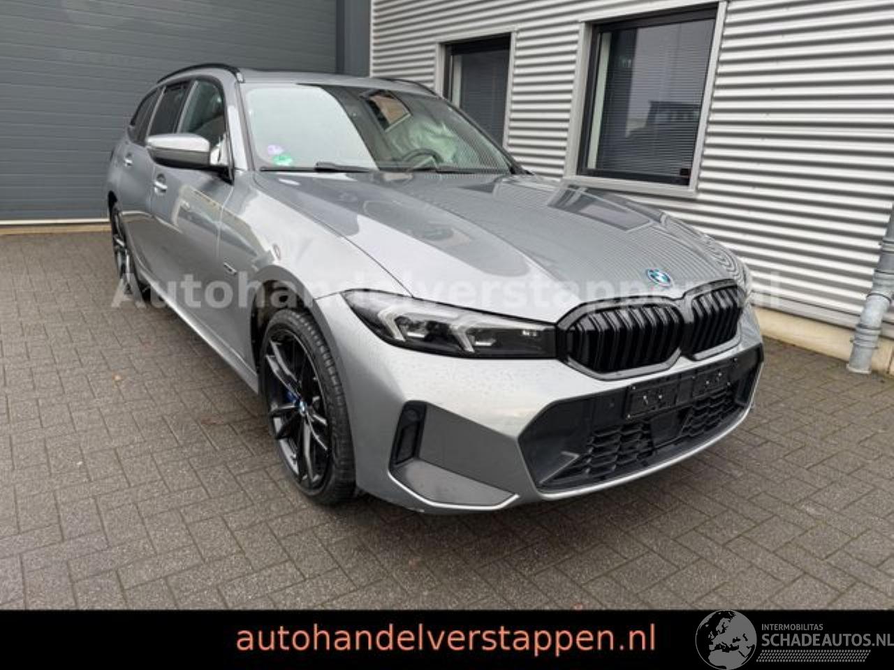 BMW 3-serie 0e xDrive Touring M Sport Pano Harman AHK