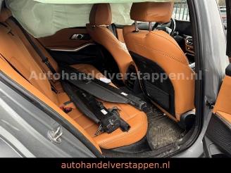 BMW 3-serie 0e xDrive Touring M Sport Pano Harman AHK picture 19