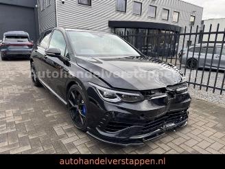 damaged passenger cars Volkswagen Golf VIII Lim. R 4Motion Performance Pano HUD 2023/9