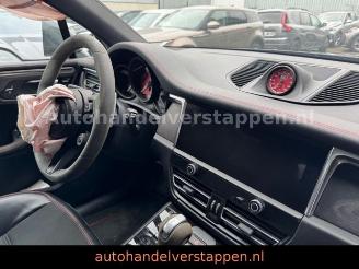 Porsche Macan GTS 2.9L 324KW SPORT CHRONO picture 24