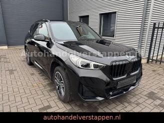 Vaurioauto  passenger cars BMW X1 18i sDrive M Sport Automatik Leder LED 2023/11