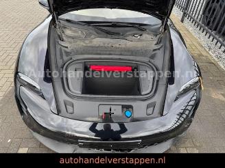 Porsche Taycan Sport Turismo GTS Bose Panorama glass picture 18