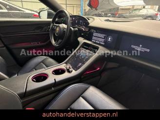 Porsche Taycan Sport Turismo 3×Display Airsu Panorama picture 15