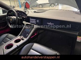 Porsche Taycan Sport Turismo 3×Display Airsu Panorama picture 16