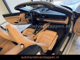 Porsche 911 Carrera 4 S Cabriolet -992- GT Silver picture 18