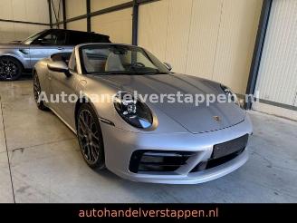 krockskadad bil auto Porsche 911 Carrera 4 S Cabriolet -992- GT Silver 2019/11