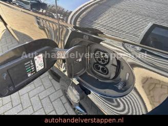 Land Rover Range Rover Evoque R-Dynamic SE P300e picture 41