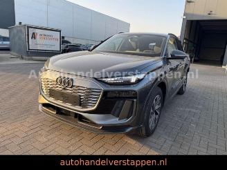 krockskadad bil auto Audi Q6 e-tron 215KW S-LINE Daytonagrau Matrix 3 disp 2025/12