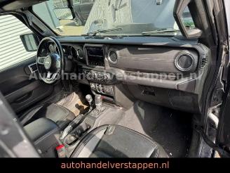 Jeep Gladiator Overland 4WD Launch Edition picture 21