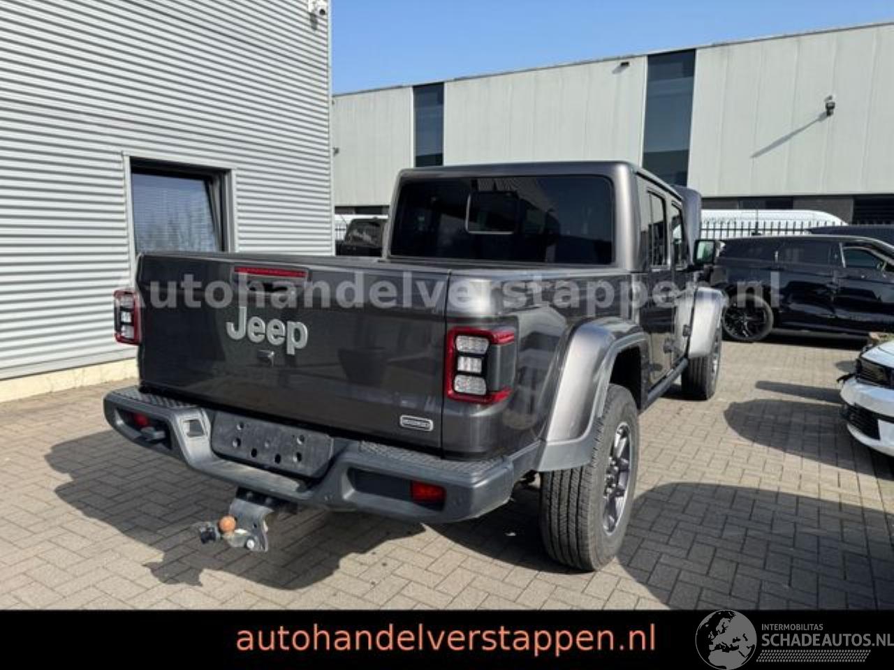 Jeep Gladiator Overland 4WD Launch Edition