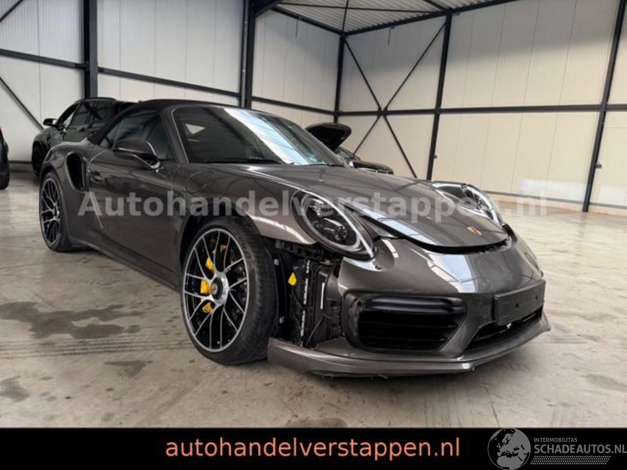 Porsche 911 Turbo S Cabriolet 3.8L 427KW Carbon