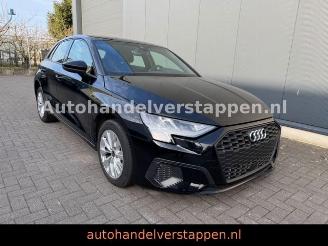 krockskadad bil auto Audi A3 Sportback 40 TFSIe Advanced 2023/9