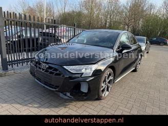 Voiture accidenté Audi A3 Sportback TFSI S line Sport NEW MODEL 2026/1