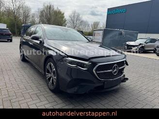 krockskadad bil auto Mercedes E-klasse 450d 4Matic Avantgard Advancd Panorama 2024/6