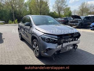 skadebil auto Mercedes GLA 250e Progressive Night-Paket 160KW 2024/4