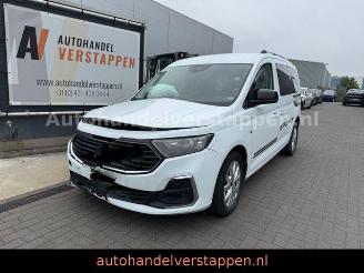 uszkodzony samochody osobowe Ford   2025/4