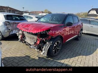 Peugeot 2008 e- - GT - 136PS Automatik Elixir Rood picture 8