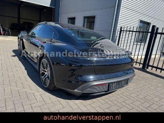 Porsche Taycan Sport Chrono Bose ACC GlasDach 93KWH picture 4
