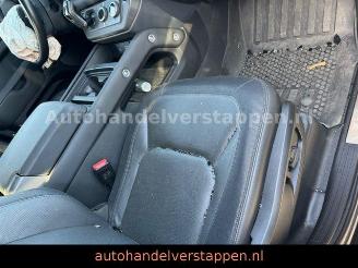 Land Rover Defender 110 D250 3.0L X-Dynamic SE Pano BLACK P picture 22