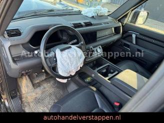 Land Rover Defender 110 D250 3.0L X-Dynamic SE Pano BLACK P picture 19