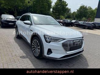 skadebil auto Audi E-tron 55 Quattro Advanced 93KWH 2020/10