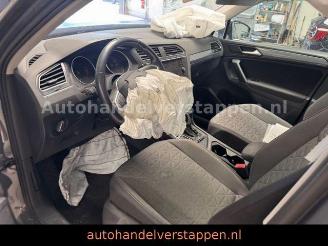 Volkswagen Tiguan 2.0 TDI 110KW LIFE DSG Panorama picture 10