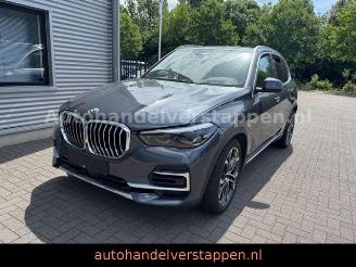 krockskadad bil auto BMW X5 xDrive 45e xLine Sport 290KW Airmatic 2022/2