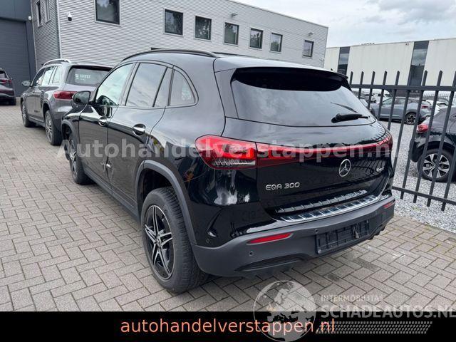 Mercedes EQA 300 4Matic 168KW AMG SPORT