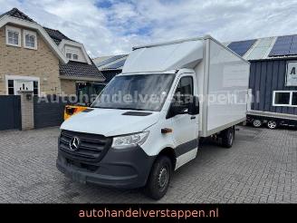 krockskadad bil bedrijf Mercedes Sprinter III 317CDI KOFFER LBW NAVI+ 2023/3