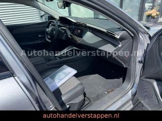 Peugeot 308 III Allure Pack Blue-HDI FAP Automatik picture 11