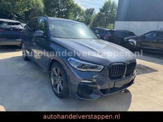skadebil motor BMW X5 xDrive 45 e M Sport Pano Harman Laser 2019/12