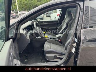Volkswagen Golf VIII Variant 2.0 TDI 110 kW R-Line AUT. picture 14