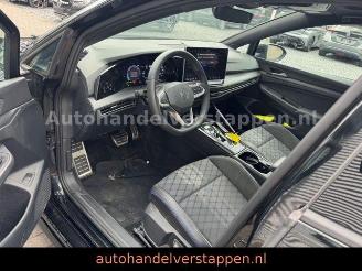 Volkswagen Golf VIII Variant 2.0 TDI 110 kW R-Line AUT. picture 15