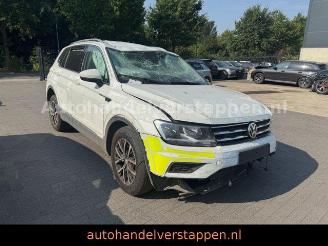 skadebil auto Volkswagen Tiguan Allspace Comfortline 4Motion 147kw 2022/3