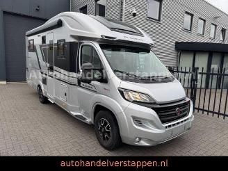 damaged passenger cars Adria Matrix 670 DL SUPREME 180POWER AUTO Hubbet 2021/1