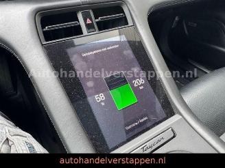 Porsche Taycan 4S 420KW 94KWH Panorama Bose picture 17